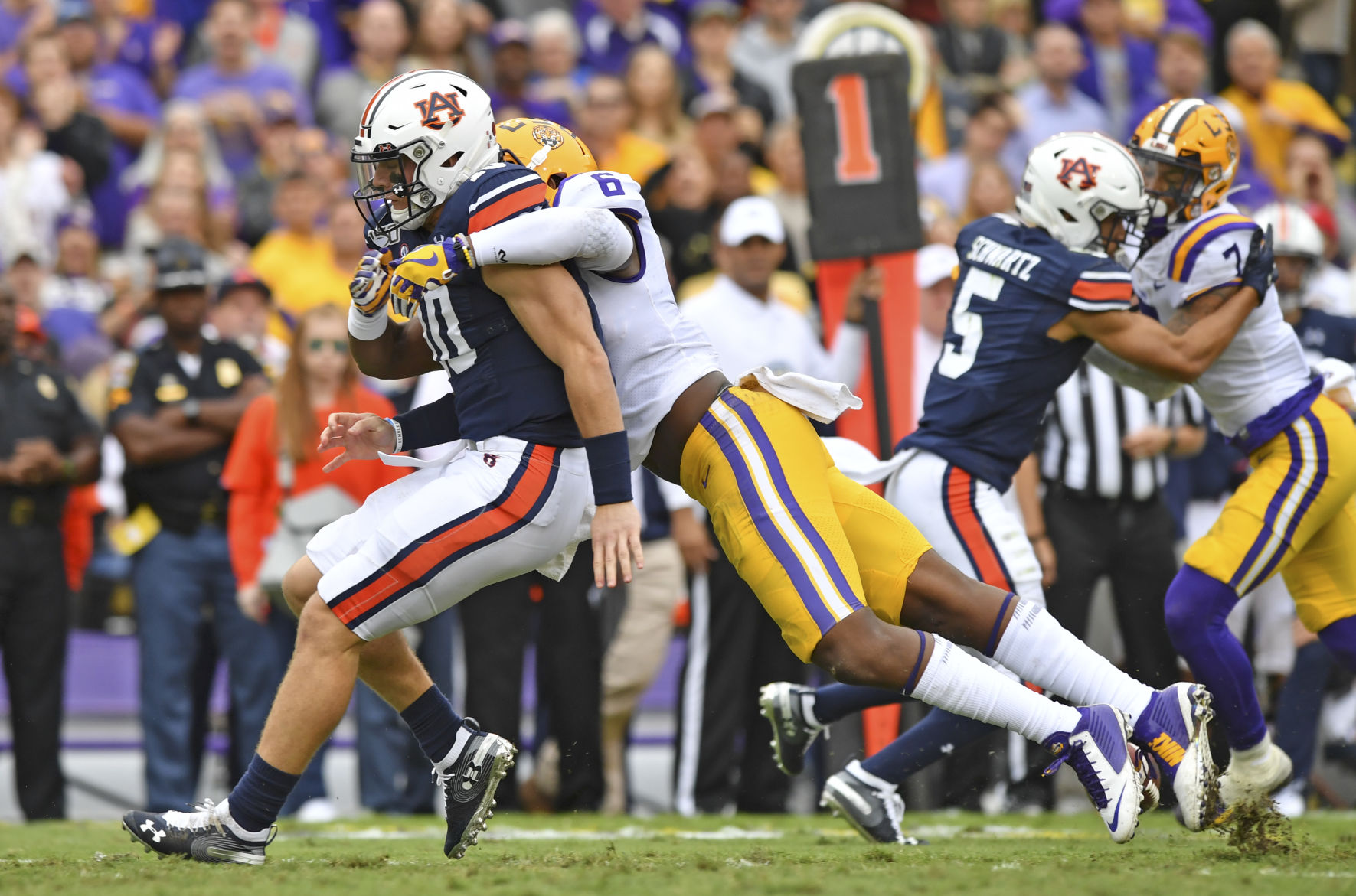 BR.lsuauburnmain.102719 HS 2356.JPG